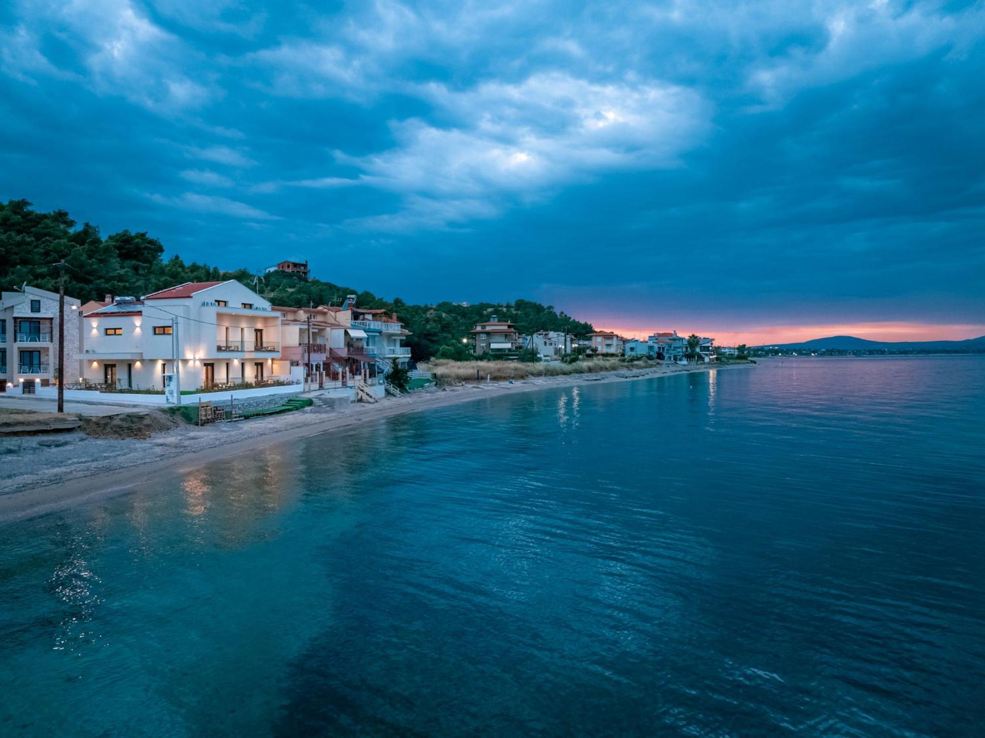 Azzurro E Verde By Rentalspro - Nea Potidaia Halkidiki Nea Poteidaia Luaran gambar